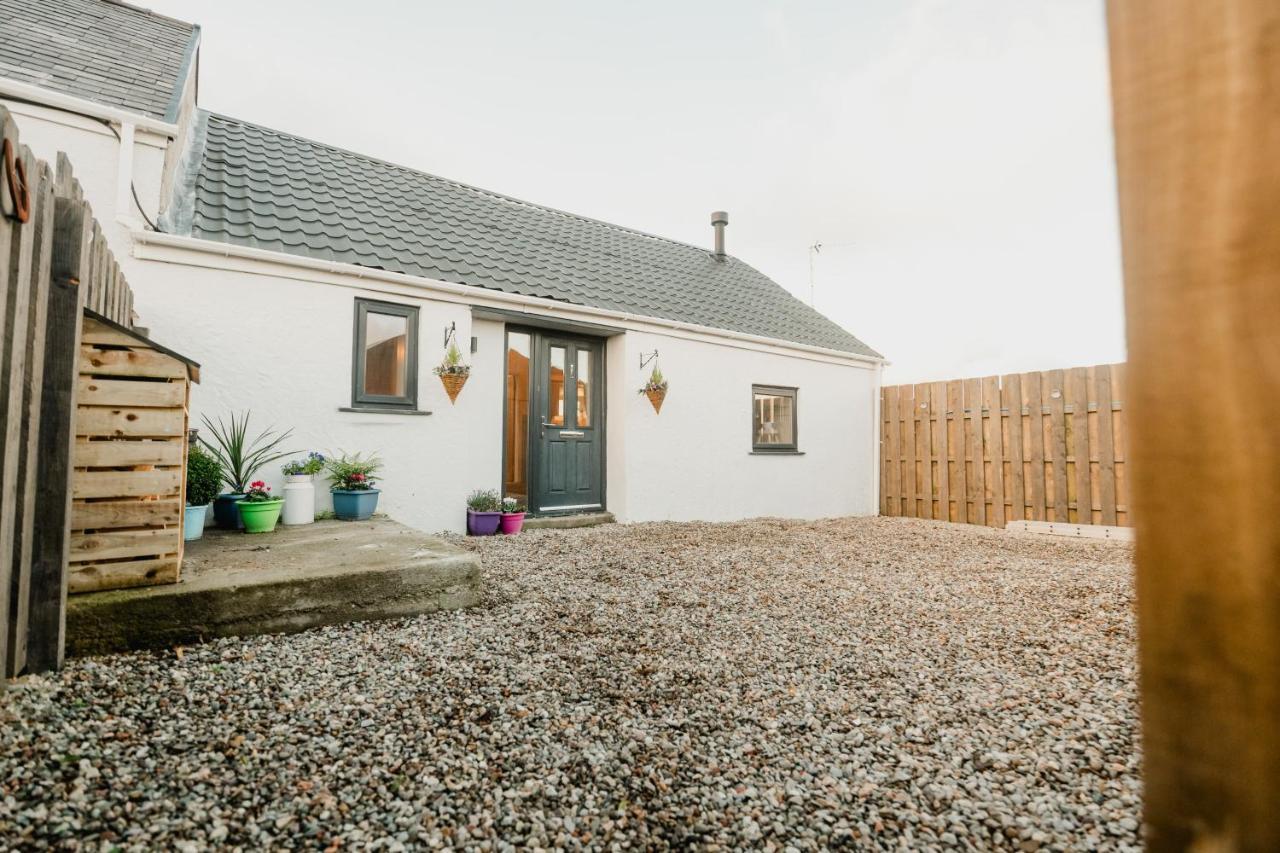 Вилла The Cow Shed At Pencraig Холихед Экстерьер фото